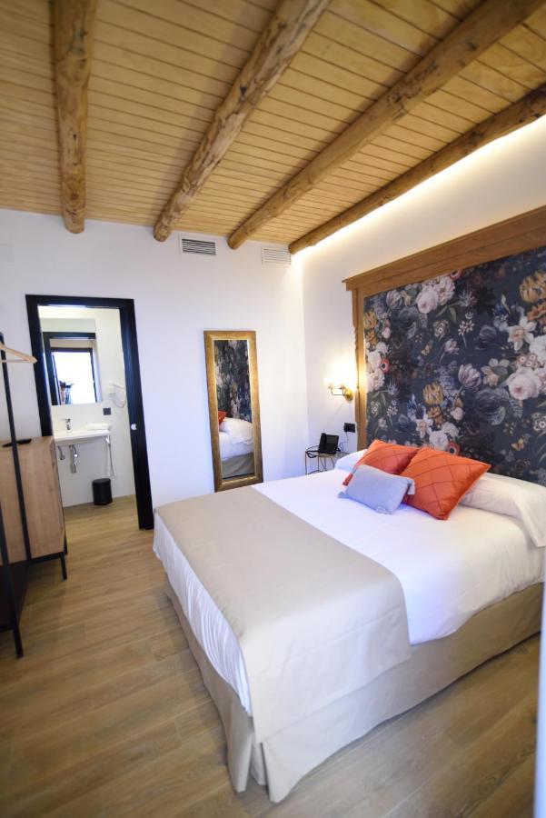 Hostal Rural Santa Habitaciones Aldea DEl Rocío Kültér fotó